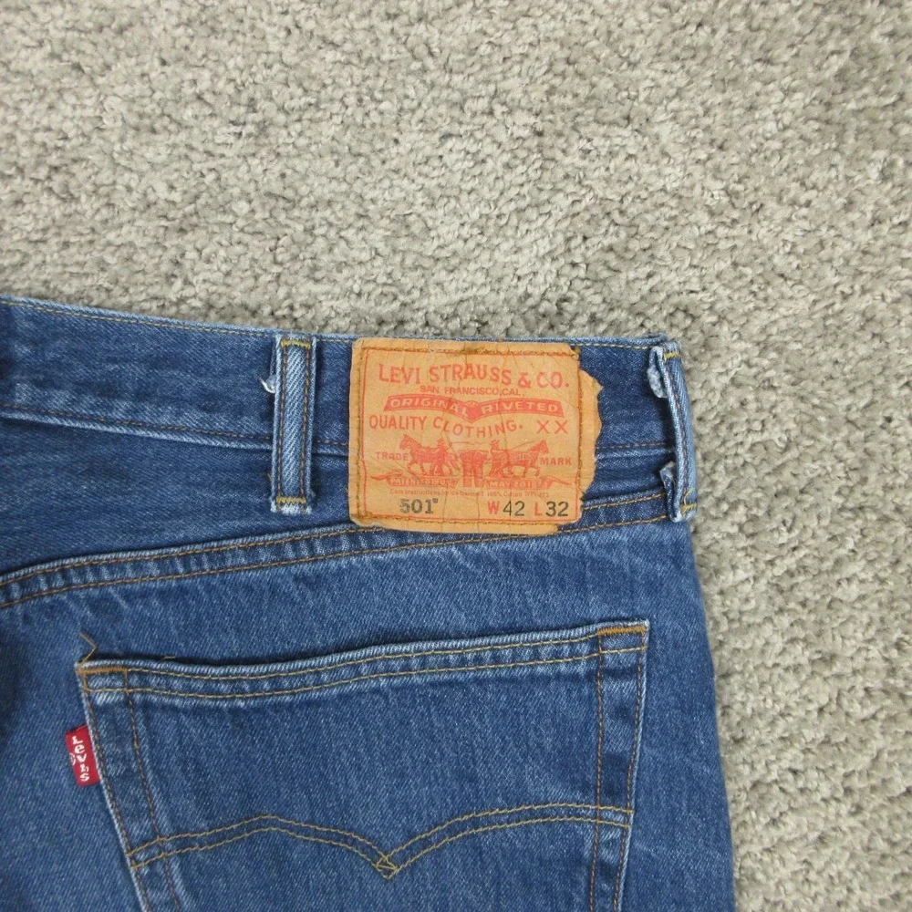 Levis Jeans Mens 39x28 (Tag 42x32) Blue 501 Button Fly Faded Work Denim Pants
